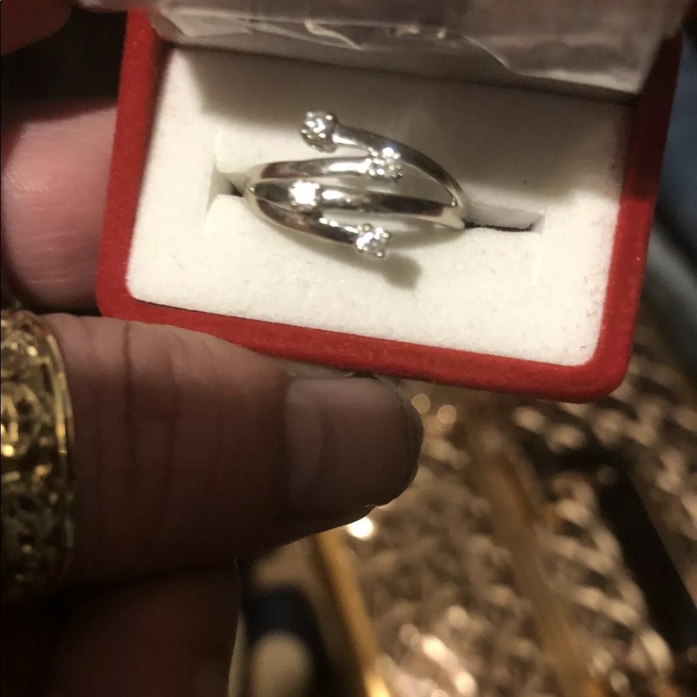14 Karat White Gold Diamond Ring size 6.5